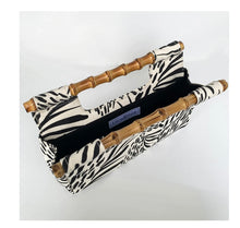 Load image into Gallery viewer, Lilibridge Bamboo Clutch, Sea Feather Black