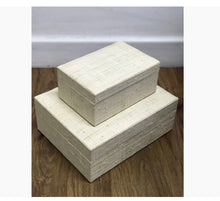 Load image into Gallery viewer, Raffia storage box - Large