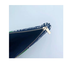 Load image into Gallery viewer, Lilibridge Clutch, Abstract Zebra